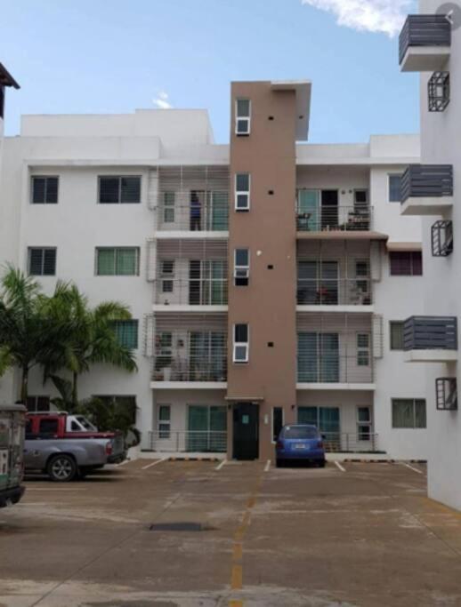 1er piso, 3 Habitaciones con piscina wifi, netflix Santiago De Los Caballeros Esterno foto