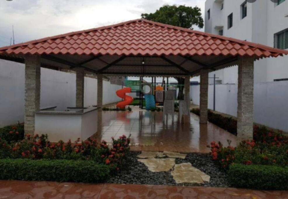 1er piso, 3 Habitaciones con piscina wifi, netflix Santiago De Los Caballeros Esterno foto