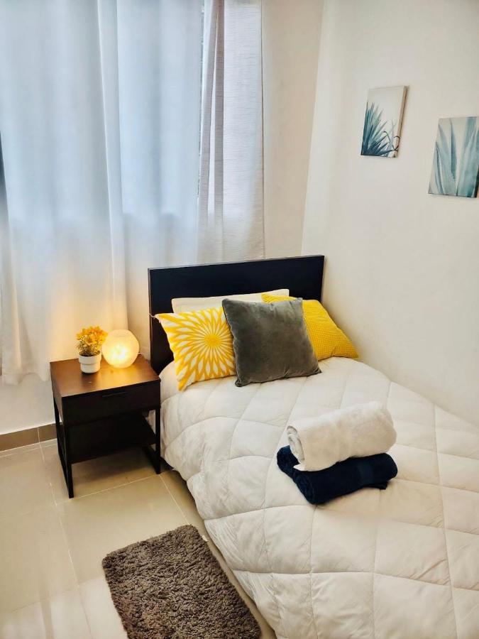 1er piso, 3 Habitaciones con piscina wifi, netflix Santiago De Los Caballeros Esterno foto